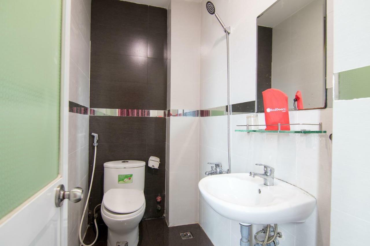 Reddoorz Plus Near Mien Tay Bus Station 2 Ho Chi Minh-Byen Eksteriør billede