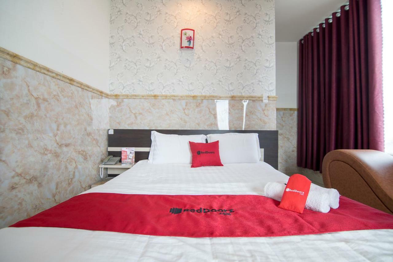 Reddoorz Plus Near Mien Tay Bus Station 2 Ho Chi Minh-Byen Eksteriør billede