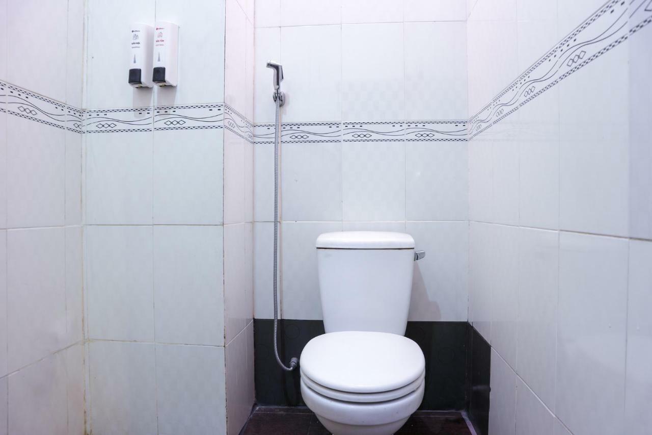 Reddoorz Plus Near Mien Tay Bus Station 2 Ho Chi Minh-Byen Eksteriør billede