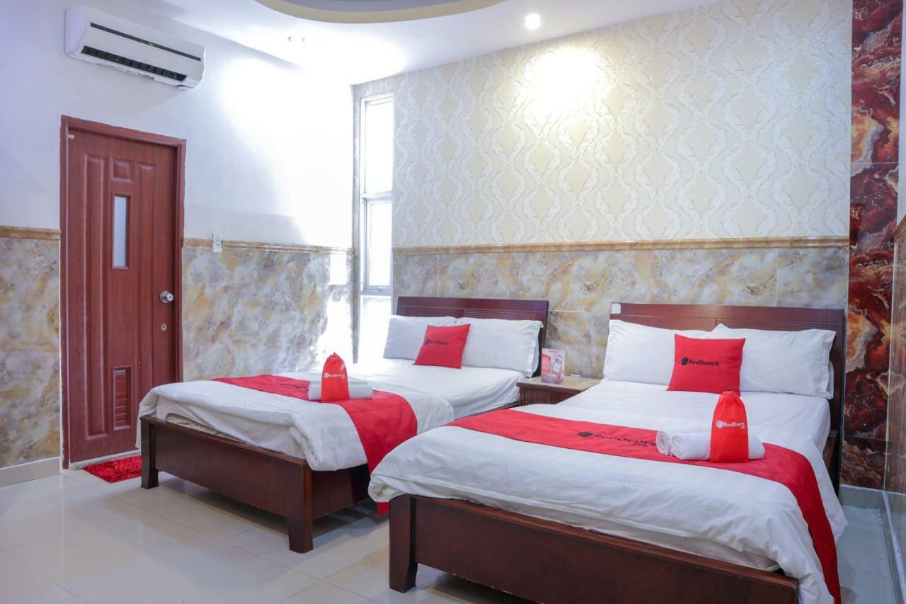 Reddoorz Plus Near Mien Tay Bus Station 2 Ho Chi Minh-Byen Eksteriør billede